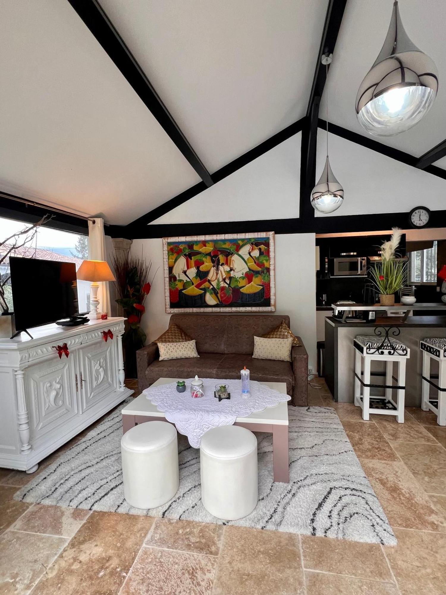 Gite Des Estelles "Axel" Avec Espace Jacuzzi Cavaillon Exterior photo
